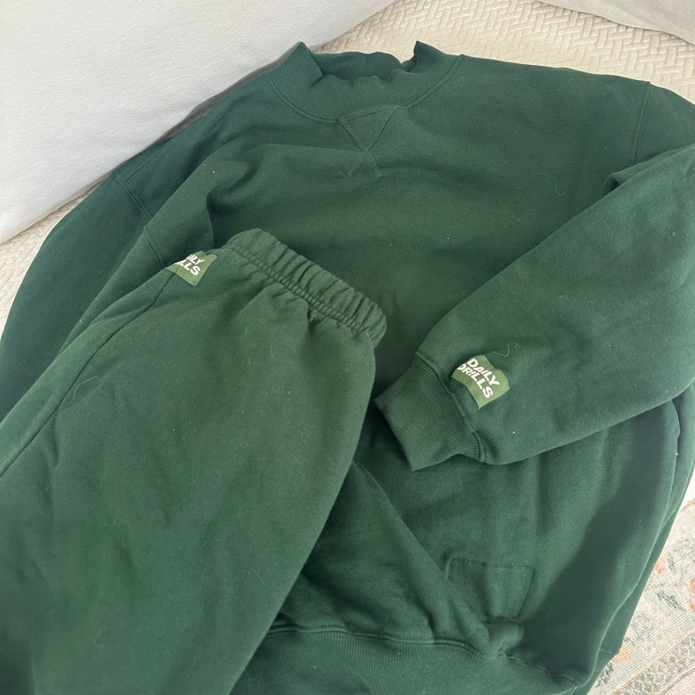 Daily Drills Unisex Dark Green Set